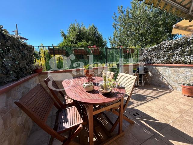 Appartamento in vendita di 102 m² in Via Provinciale Pisana