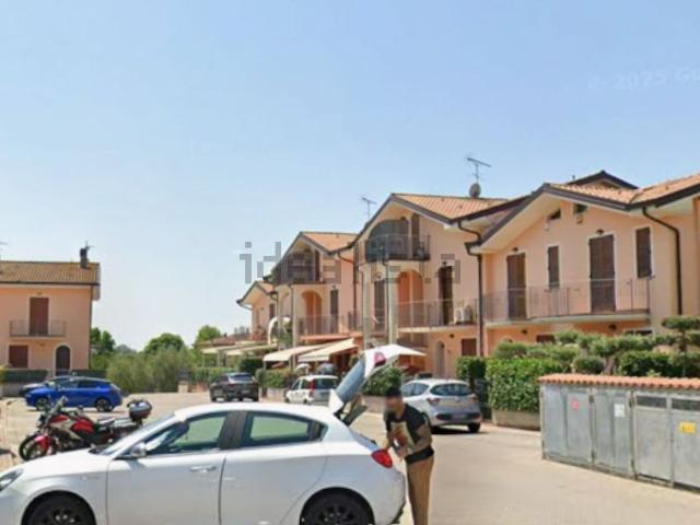 Appartamento in vendita di 102 m² in Via R. Orlandini
