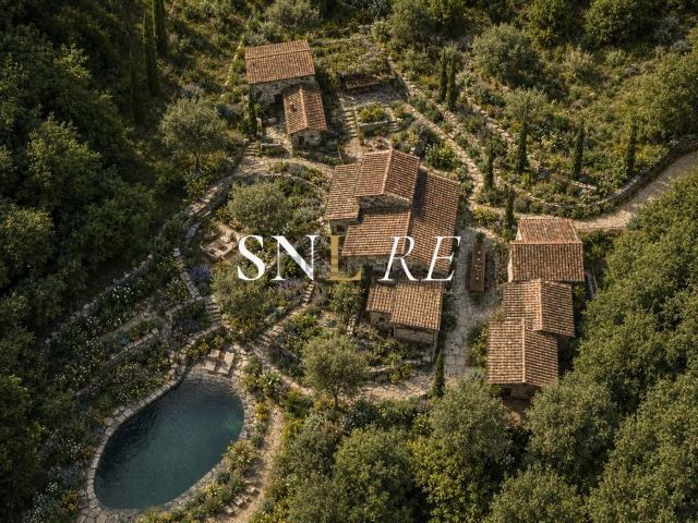 Appartamento in vendita di 102 m² in Via Roma