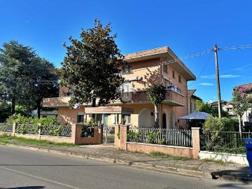 Appartamento in vendita di 102 m² in Via Roma