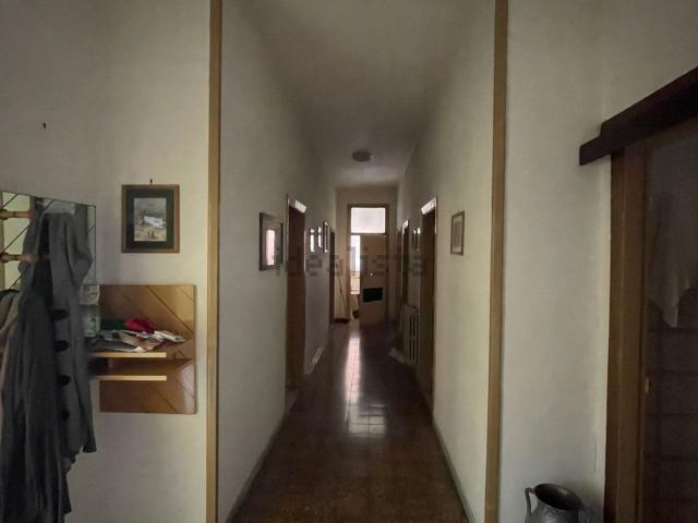 Appartamento in vendita di 102 m² in Via Roma