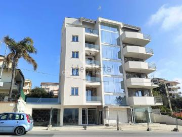 Appartamento in vendita di 102 m² in Via Risorgimento
