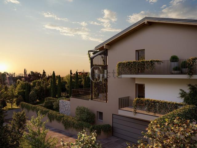 Appartamento in vendita di 102 m² in Via Turona