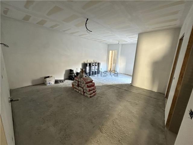Appartamento in vendita di 102 m² in Viale Giacomo Matteotti