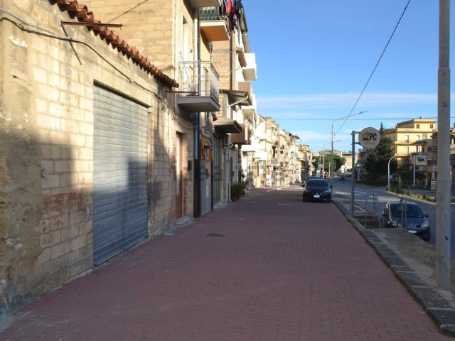 Appartamento in vendita di 102 m² in Viale Mario Gori