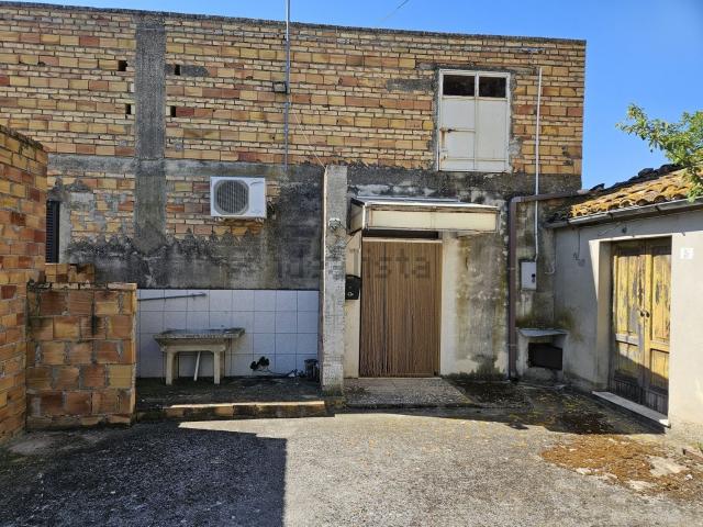 Appartamento in vendita di 102 m² in Contrada Casetta