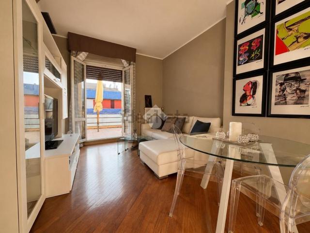 Appartamento in vendita di 102 m² in Galleria Del Corso, 2