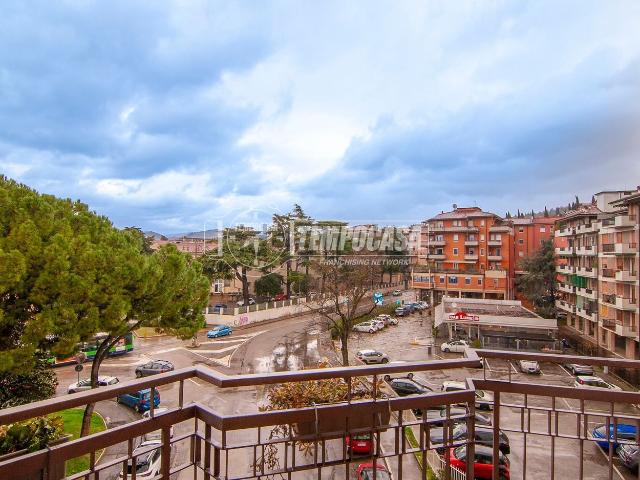 Appartamento in vendita di 102 m² in Piazzale Aristide Stefani, 8