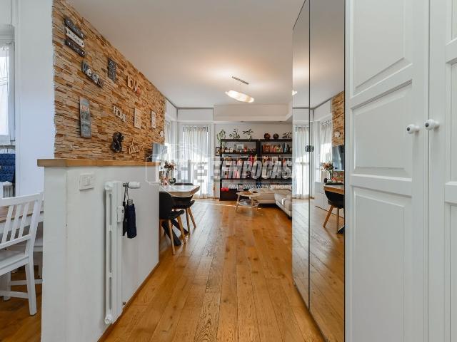 Appartamento in vendita di 102 m² in Strada 2ª, 3