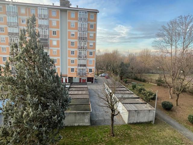 Appartamento in vendita di 102 m² in Strada del Drosso, 184