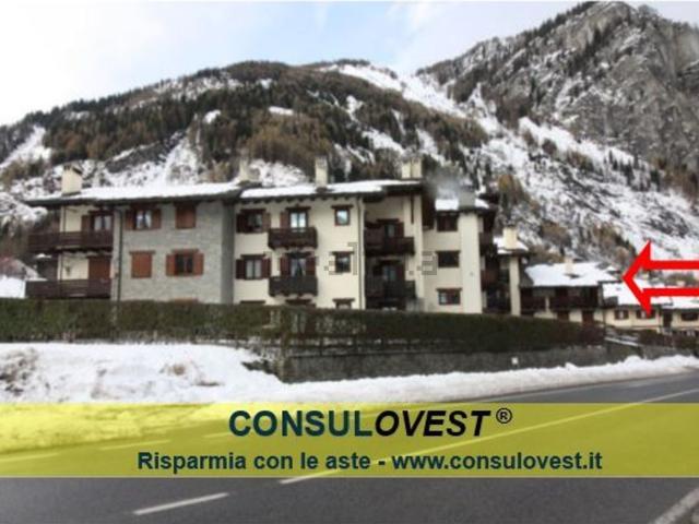 Appartamento in vendita di 102 m² in Strada Statale 26 della Valle d&apos Aosta, 46