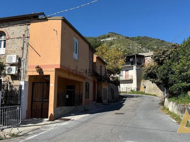 Appartamento in vendita di 103 m² in Contrada Bonello, 10