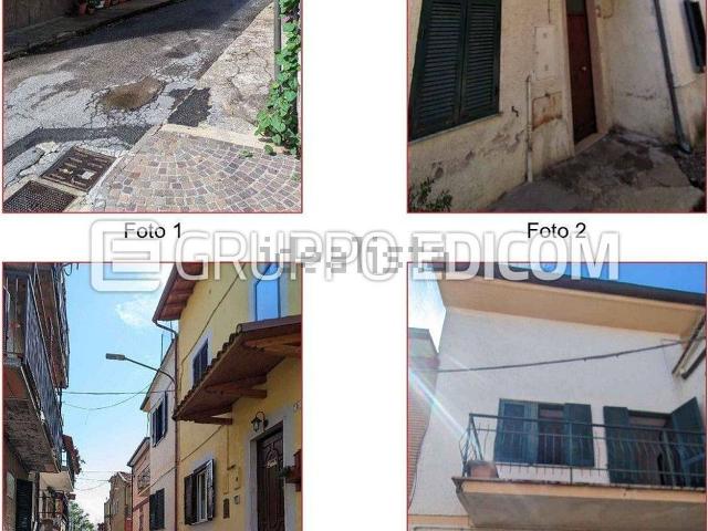 Appartamento in vendita di 103 m² in Via Cocceio