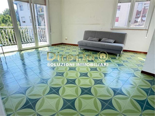 Appartamento in vendita di 103 m² in Via Cavour