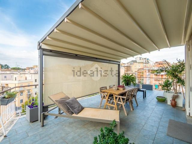 Appartamento in vendita di 103 m² in Via Carlo Lorenzini