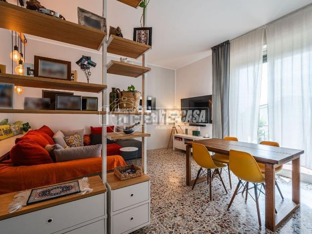 Appartamento in vendita di 103 m² in Via Castellaro, 3