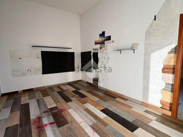Appartamento in vendita di 103 m² in Via Cirillo, 28