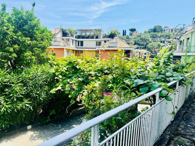 Appartamento in vendita di 103 m² in Via Anton Maria Maragliano