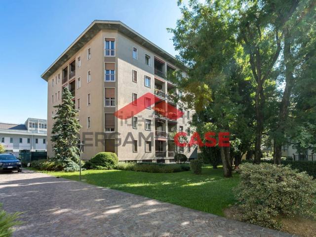 Appartamento in vendita di 103 m² in Via Alberto Pitentino