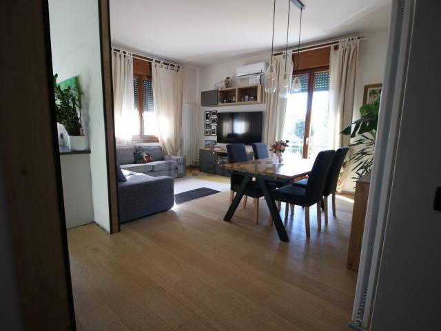 Appartamento in vendita di 103 m² in Via Alceste Torselli, 3