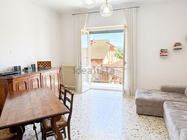 Appartamento in vendita di 103 m² in Via B. Telesio, 12