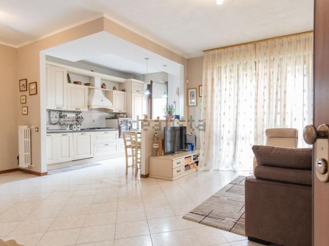 Appartamento in vendita di 103 m² in Via G. Adami, 20