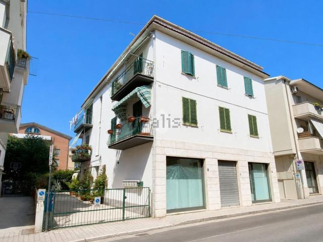 Appartamento in vendita di 103 m² in Via Gorizia, 7
