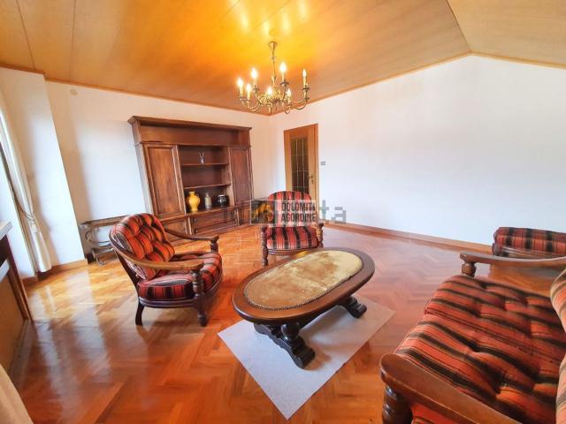 Appartamento in vendita di 103 m² in Via Gebirgsjäger, 28