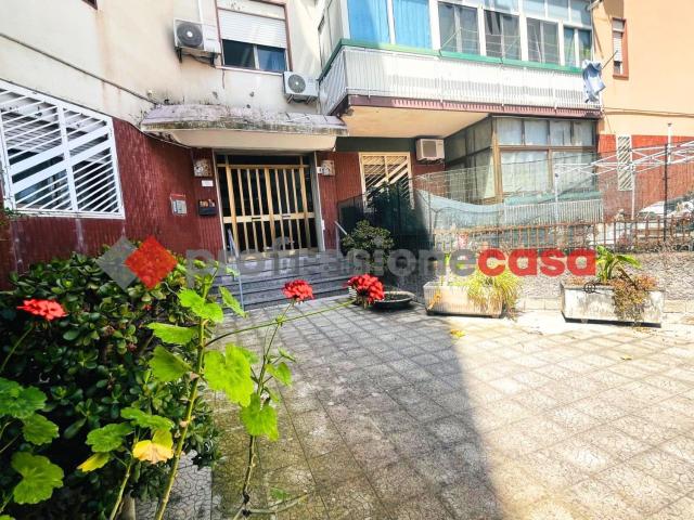 Appartamento in vendita di 103 m² in Via Generale Ameglio, 13