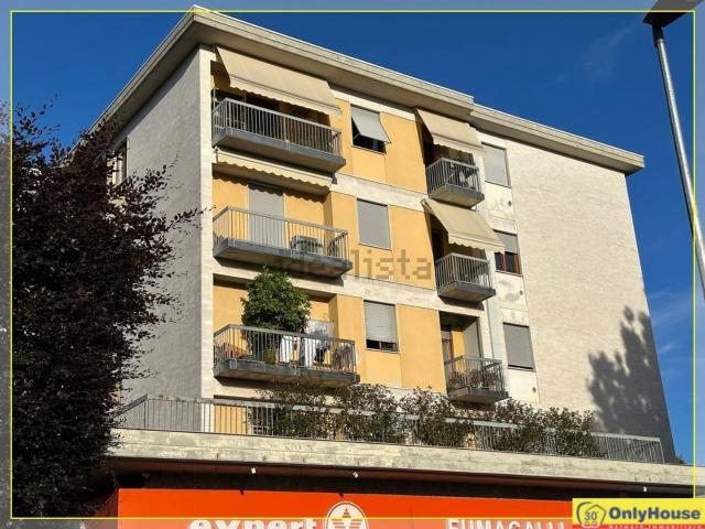 Appartamento in vendita di 103 m² in Via Giuseppe Gaudenzi