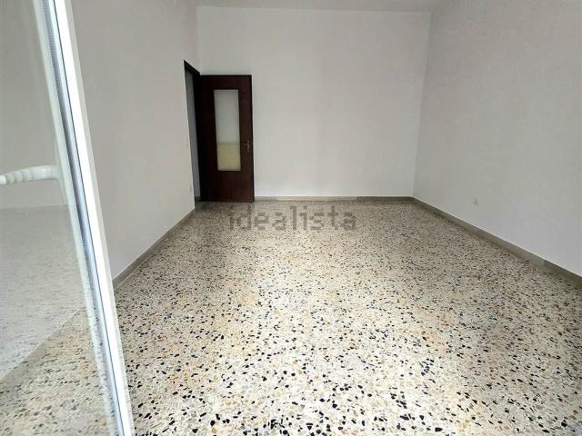 Appartamento in vendita di 103 m² in Via Giuseppe De Caro, 47