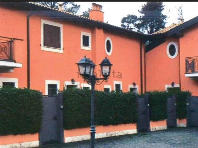 Appartamento in vendita di 103 m² in Via Giuseppe Verdi, 25