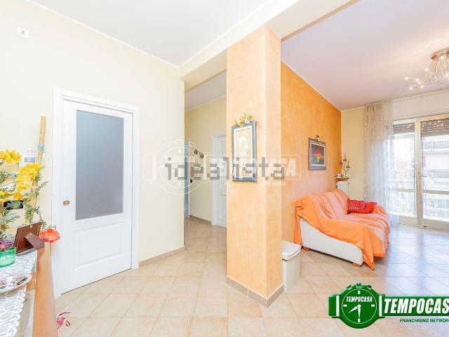 Appartamento in vendita di 103 m² in Via Gian Maria Damiani, 28