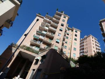 Appartamento in vendita di 103 m² in Via Giovanni Amarena, 4