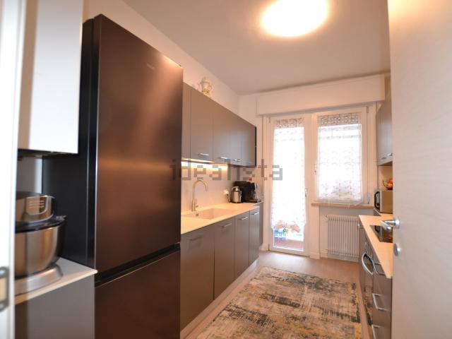 Appartamento in vendita di 103 m² in Via Giovanni Pascoli, 15