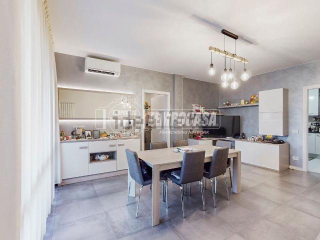 Appartamento in vendita di 103 m² in Via Doccia, 170