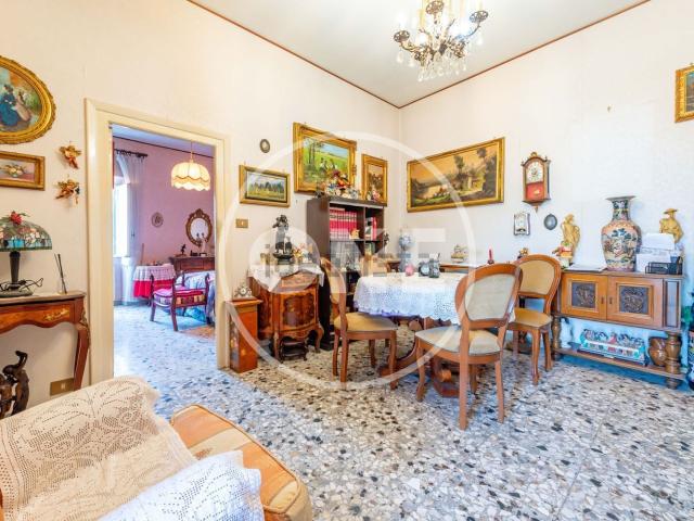 Appartamento in vendita di 103 m² in Via dei Caprari, 20