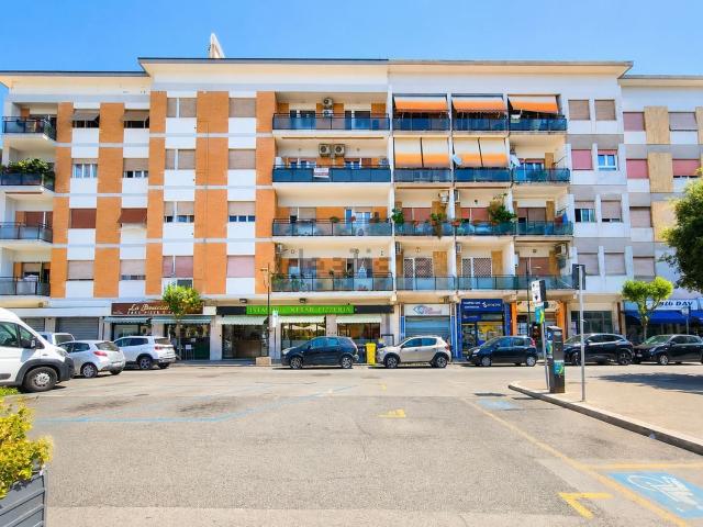 Appartamento in vendita di 103 m² in Via dei Lauri, 24