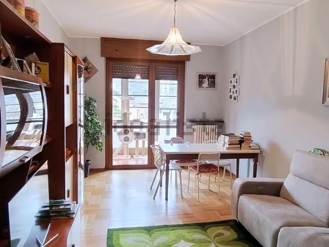 Appartamento in vendita di 103 m² in Via dei Sei Martiri