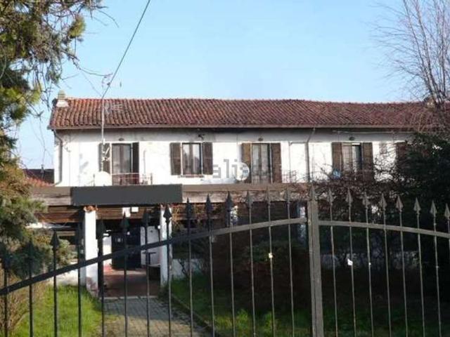 Appartamento in vendita di 103 m² in Via Della Chiesa, 11