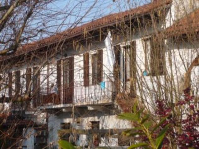 Appartamento in vendita di 103 m² in Via Della Chiesa, 11