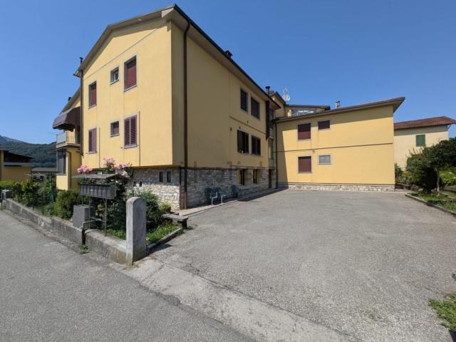 Appartamento in vendita di 103 m² in Via della Chiesa