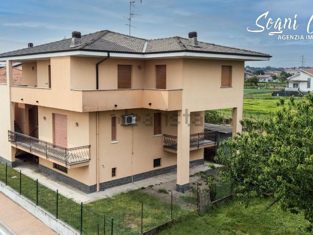 Appartamento in vendita di 103 m² in Via della Libertà