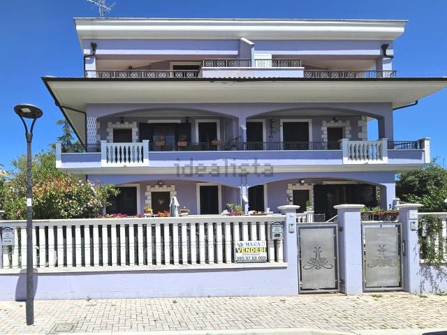 Appartamento in vendita di 103 m² in Via Emilio Casella