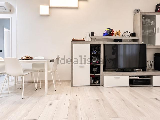 Appartamento in vendita di 103 m² in Via Edward Jenner