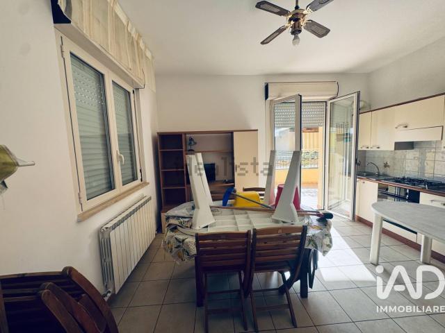 Appartamento in vendita di 103 m² in Via Edmondo de Amicis