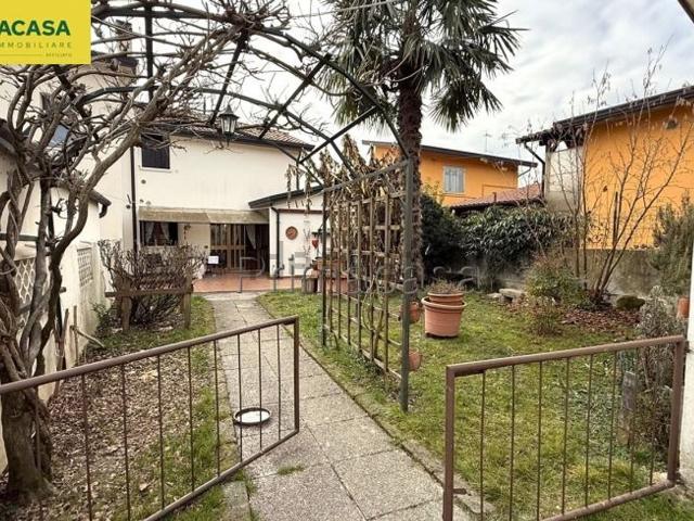 Appartamento in vendita di 103 m² in Via Fossa Donne, 40