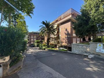 Appartamento in vendita di 103 m² in Via Filippo Cordova