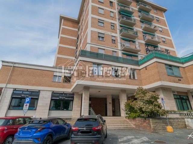 Appartamento in vendita di 103 m² in Via IV Novembre
