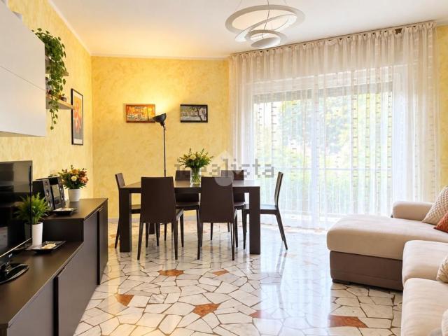 Appartamento in vendita di 103 m² in Via Jacopo Crescini, 8
